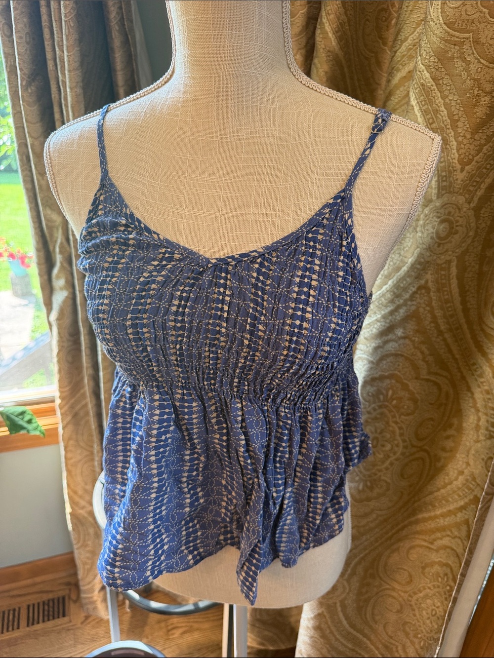 Kendall and Kylie Women’s Blue Printed smocked babydoll Spaghetti Strap Tank Top